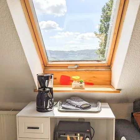 Apartment B6 - Urlaubsmagie - Inmitten Der Saechsischen Schweiz Mit Balkon Mit Ausblick Auf Sandsteine Sebnitz