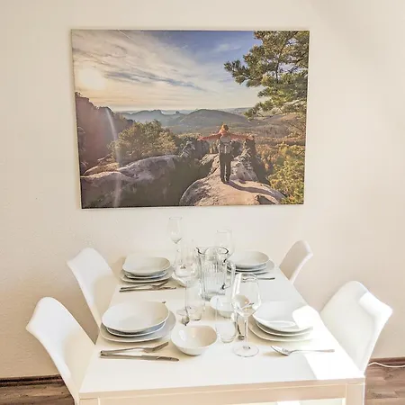 Apartment B6 - Urlaubsmagie - Inmitten Der Saechsischen Schweiz Mit Balkon Mit Ausblick Auf Sandsteine