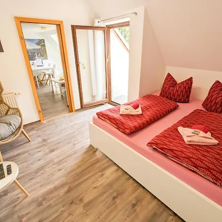 B6 - Urlaubsmagie - Inmitten Der Saechsischen Schweiz Mit Balkon Mit Ausblick Auf Sandsteine