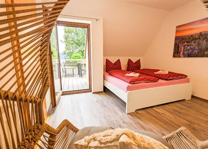 B6 - Urlaubsmagie - Inmitten Der Saechsischen Schweiz Mit Balkon Mit Ausblick Auf Sandsteine Apartamento Sebnitz