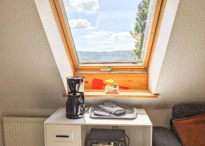 Apartamento B6 - Urlaubsmagie - Inmitten Der Saechsischen Schweiz Mit Balkon Mit Ausblick Auf Sandsteine Sebnitz