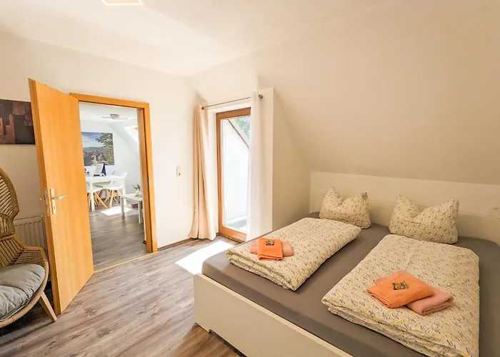 B6 - Urlaubsmagie - Inmitten Der Saechsischen Schweiz Mit Balkon Mit Ausblick Auf Sandsteine דירה סבניץ